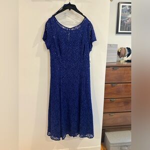 Elegant Blue Lace Dress